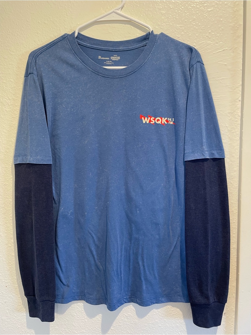 Stranger Things x No Boundaries WSQK Radio Thermal Layered Tee M